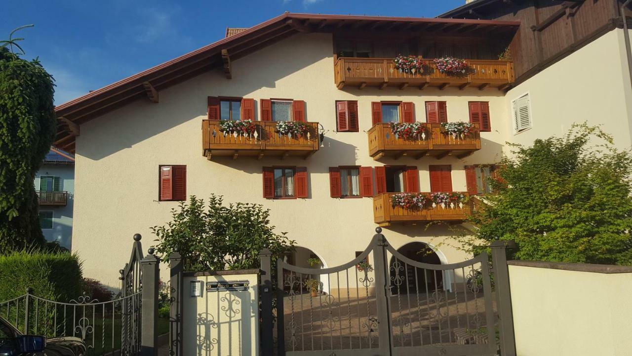 Casa Vacanze Paola Romeno Zewnętrze zdjęcie